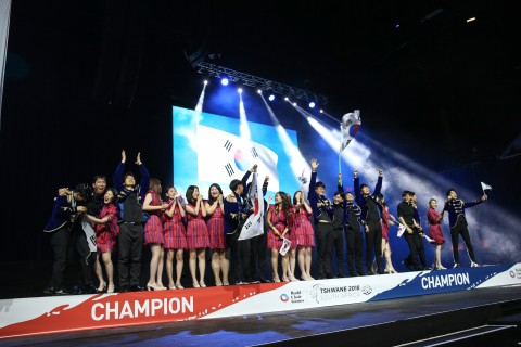 쇼콰이어그룹 하모나이즈, 제10회 세계합창올림픽 금메달 2관왕 2연패 달성