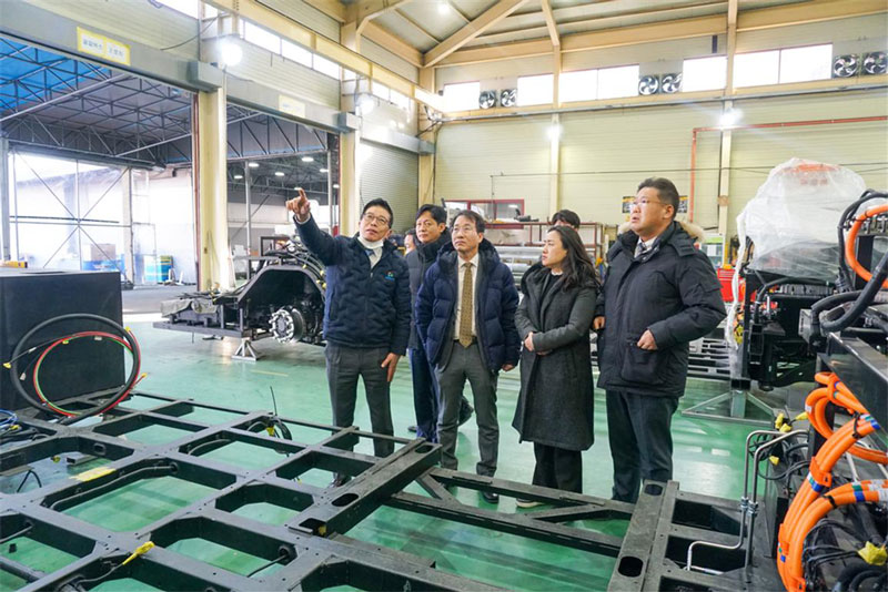 이원욱의원 , 국내최초 2층전기버스 생산 ‘창림 모아츠㈜’ 방문