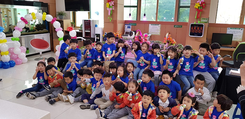 어린이집 원아 관공서 체험으로 민원실 들썩