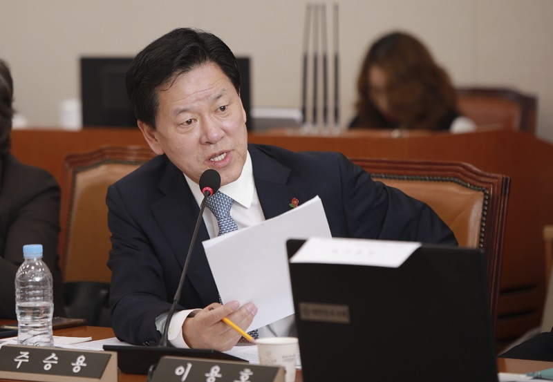 “주승용 국회부의장, 국가산단 내 기업의 지역인재 채용 의무화 법안 발의”