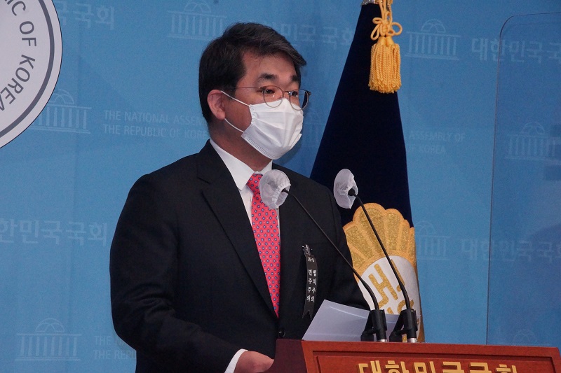 “긴급재난지원금 4차, 4월 선거 맞춤형인가, 배준영 대변인”