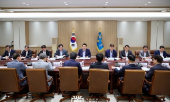 윤석열 대통령, 중동 사태에 따른 긴급 경제·안보 회의 개최