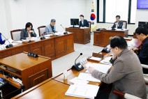 부평구의회, 의원연구단체 심의위원회 개최...“정책개발과 의원 입법 활성화”