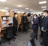 박병석 국회의장, 신문의 날 맞아 소통관 및 정현관 기자실 격려방문