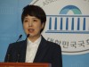 “문재인 정부는 지지율 지우고 국민을 보라, 김은혜 대변인”